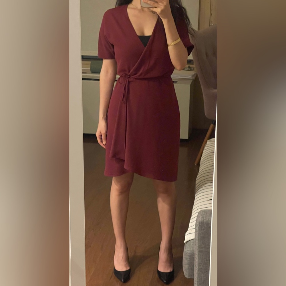 Aritzia Babaton Wallace Wrap Dress (Color: Barolo)